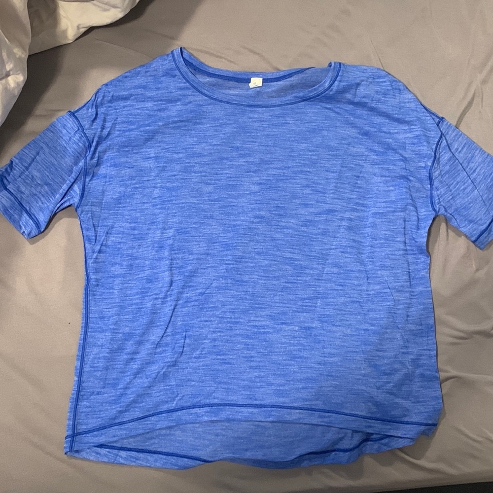 Lululemon size 4